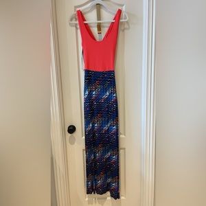 Gilli Maxi Dress - NWT Size Small